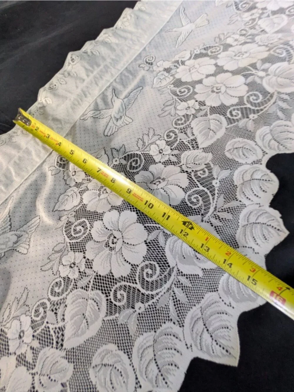 Vtg Floral Lace Valance Sheer White Curtain Scalloped Hummingbirds 48x16